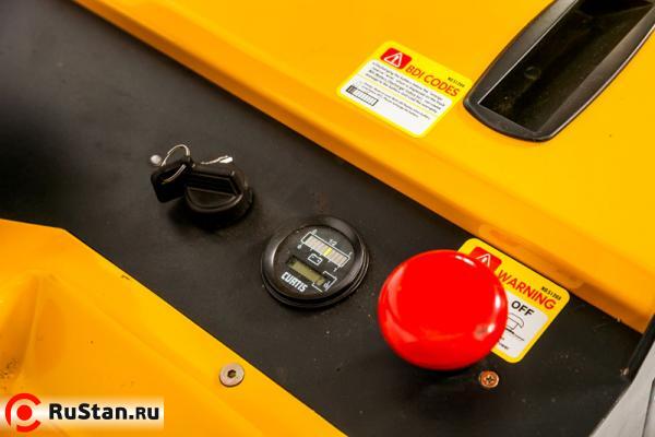 Штабелер электрический самоходный с платформой TOR 2,0т 5,0м ES20T4 фото №4 Штабелер электрический самоходный с платформой TOR 2,0т 5,0м ES20T4 фото №4