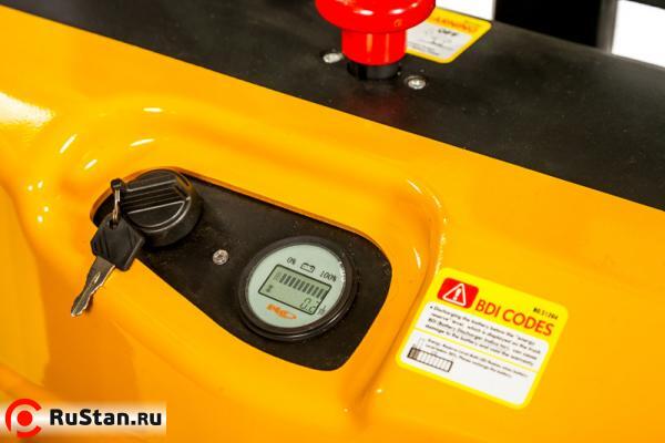 Штабелер электрический самоходный TOR 1,2т 3,5м WS12S-3500 фото №2 Штабелер электрический самоходный TOR 1,2т 3,5м WS12S-3500 фото №2