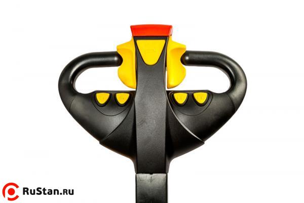 Штабелер электрический самоходный TOR 1,5т 2,5м WS15SL-2500 фото №3 Штабелер электрический самоходный TOR 1,5т 2,5м WS15SL-2500 фото №3