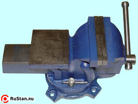 Тиски Слесарные 150 мм (6") стальные поворотные усиленные с наковальней (LT89006) "CNIC" (упакованы по 1шт.) фото №1
