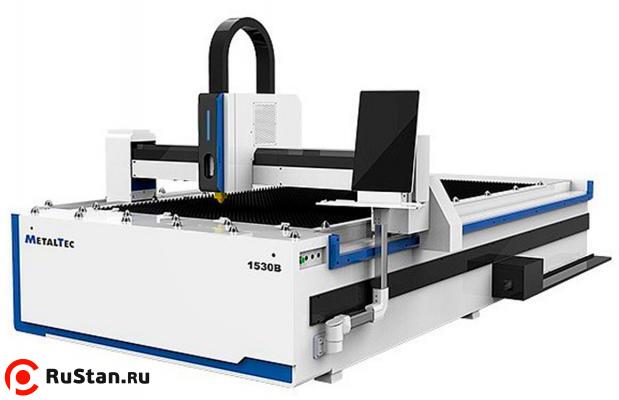 Оптоволоконный лазерный станок для резки металла 1530B (MAXPHOTONICS 3000W) фото №1