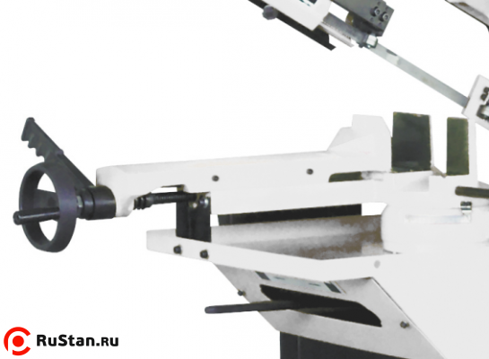 За надежное закрепление заготовки на станке отвечают тиски. Они приводятся в движение маховиком и надежно фиксируются фото №10 За надежное закрепление заготовки на станке отвечают тиски. Они приводятся в движение маховиком и надежно фиксируются фото №10