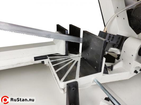 Гидравлические тиски позволяют надёжно зафиксировать обрабатываемую заготовку. фото №4 METAL MASTER BSM-250 SAF фото №4