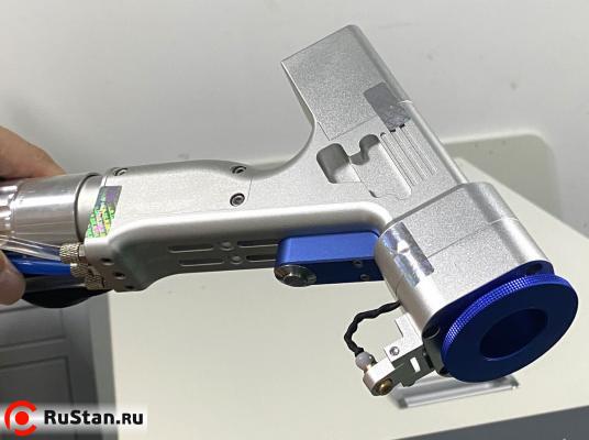 Лазерная головка очистки металла Raptor HS-FC1000 фото №5 Лазерная головка очистки металла Raptor HS-FC1000 фото №5
