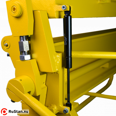 Станок LBM-2507 оснащен пневмокомпенсаторами на гибочную и прижимную балку фото №11 Станок LBM-2507 оснащен пневмокомпенсаторами на гибочную и прижимную балку фото №11