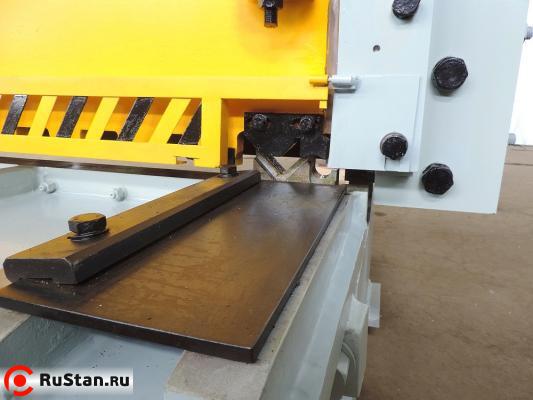 Механические гильотинные ножницы НЛ3424 (16х2500 мм) фото №9 Механические гильотинные ножницы НЛ3424 (16х2500 мм) фото №9