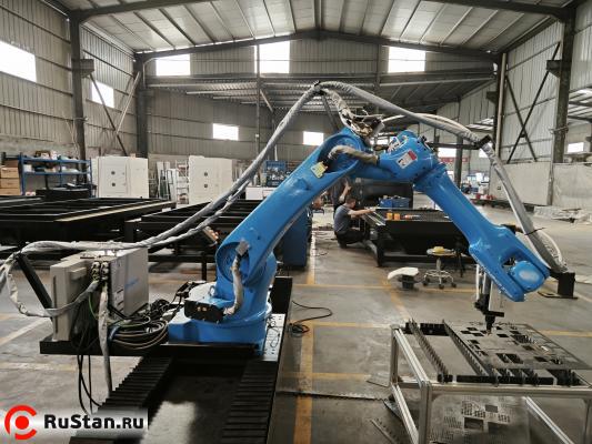 Сварочный робот Raptor CRP-RH18-20-WL фото №2 Сварочный робот Raptor CRP-RH18-20-WL фото №2