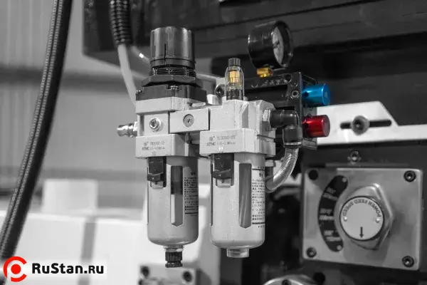 Универсально-фрезерный станок STALEX MUF85 Servo фото №4 MUF85 Servo фото №4