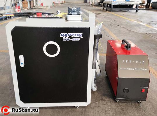 Вид спереди Лазерный сварочный аппарат 3в1 Raptor SFW-2000SM (сварка, резка, чистка) фото №3 Вид спереди Лазерный сварочный аппарат 3в1 Raptor SFW-2000SM (сварка, резка, чистка) фото №3