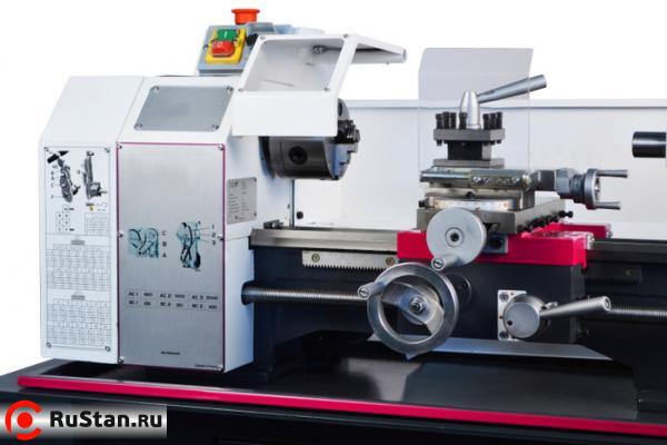 Настольный токарный станок TU2304V CNC фото №3 Настольный токарный станок TU2304V CNC фото №3
