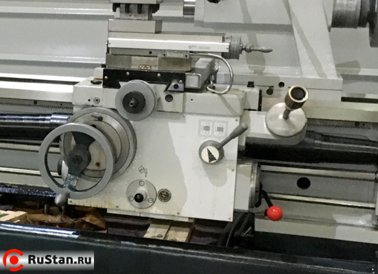 Станок оснащен функцией быстрого перемещения суппорта. фото №19 METAL MASTER Z56200 фото №19