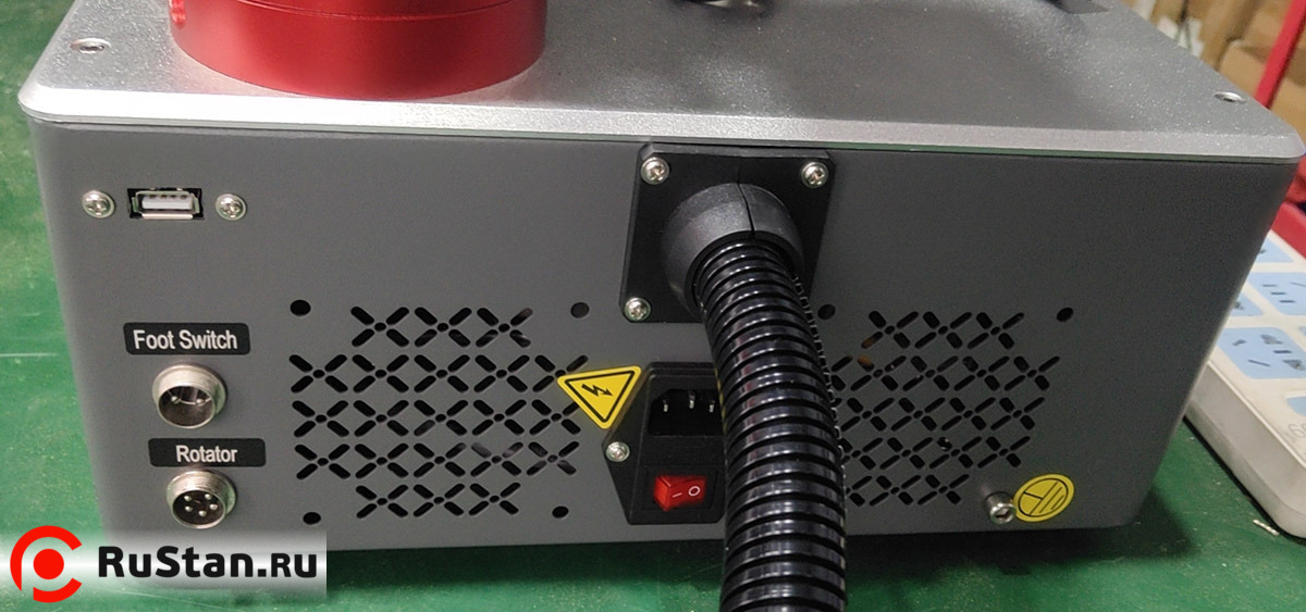 Настольный лазерный маркировщик по металлу Raptor ABN-20R (Raycus 20Вт .